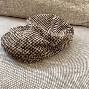 London Fog flat cap